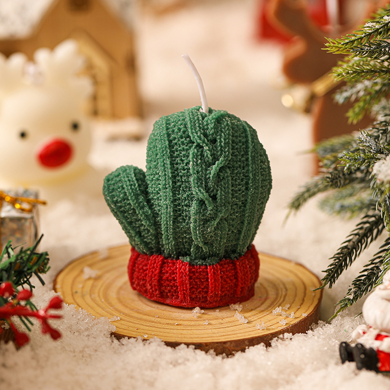 Christmas Scented Candle Ambience Mini Woolen Glove Shape (6).jpg