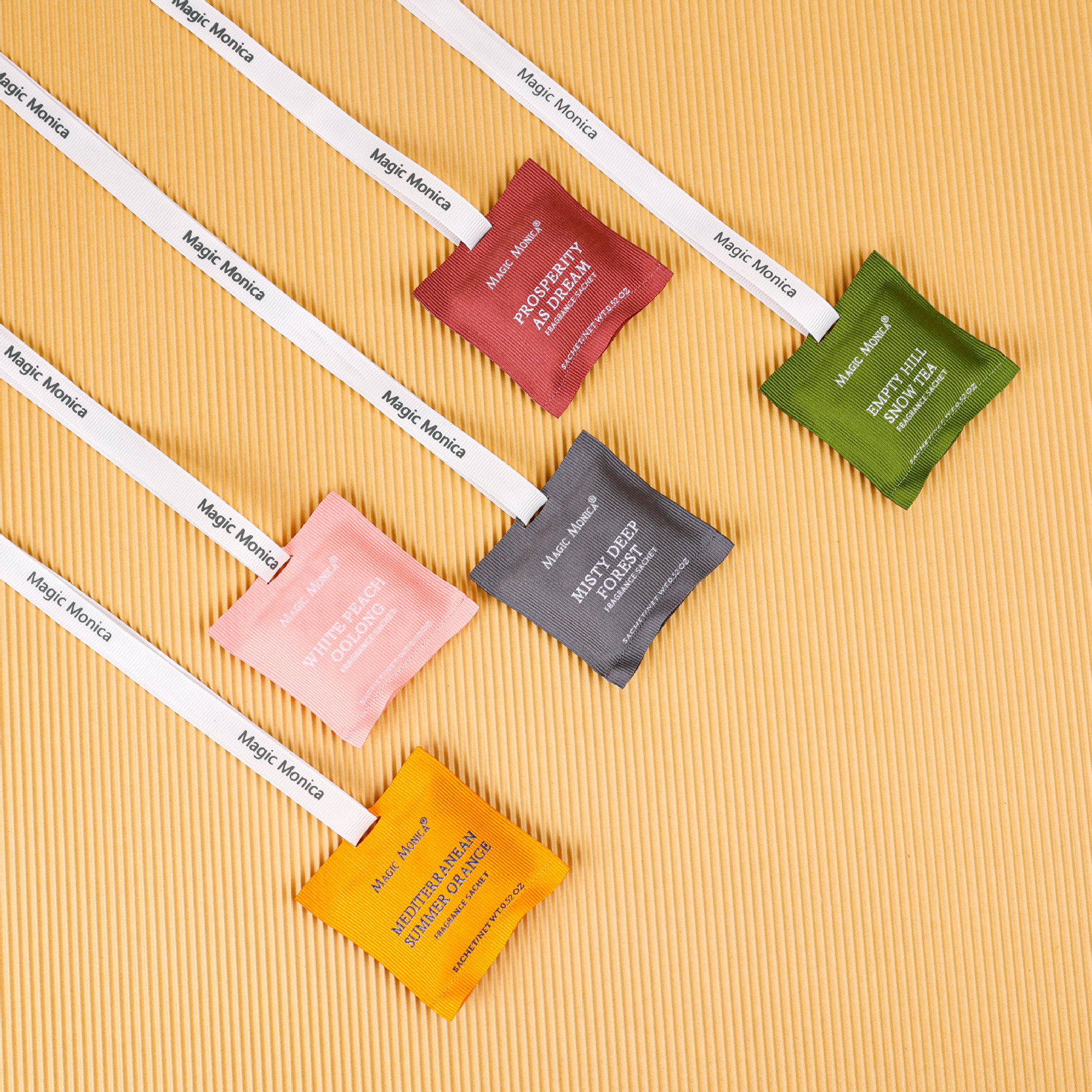 Car Aromatherapy Sachet Car air Outlet Hanging Household Wardrobe Sachet (2).jpg