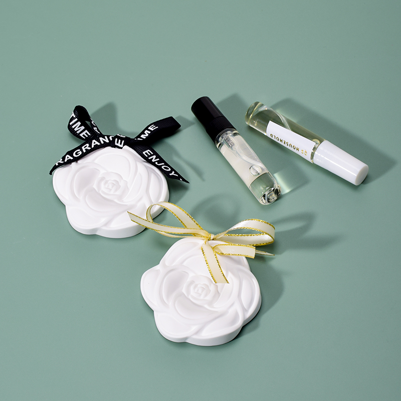 Car Aromatherapy Tablet Ceramic Flower with Essential Oil air Fresh (4).jpg