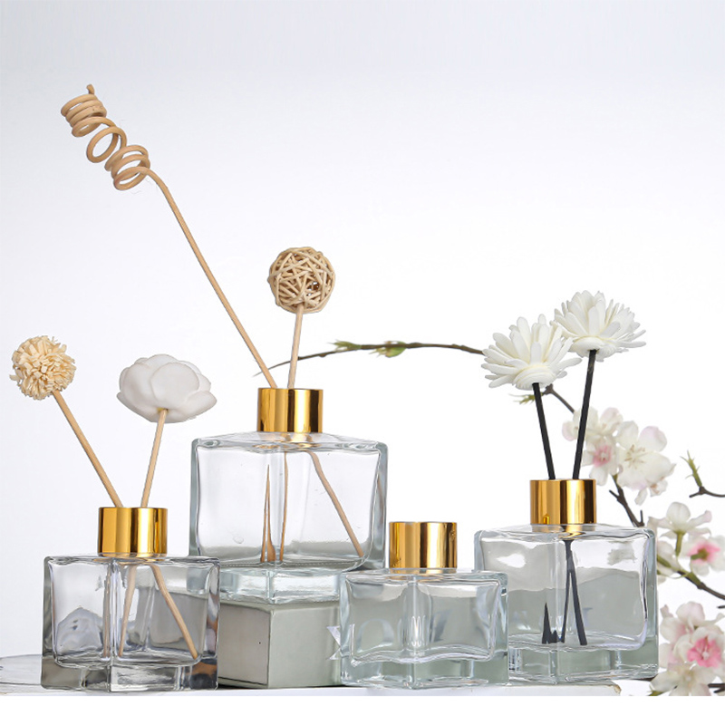 Crystal Glass Diffuser Bottle With Cap for Fragrance Reed Diffuser (2).jpg